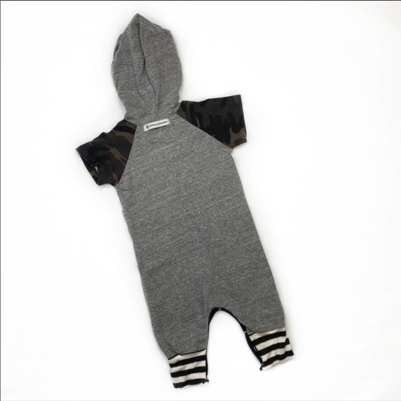 Million Polkadots Mom’s Cardio Hooded Onesie - Picture 3 of 7